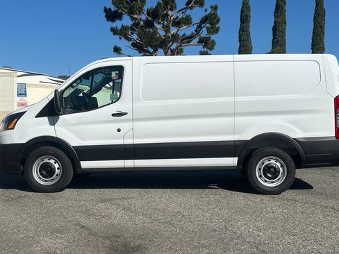 New 2026 Ford Transit 150 Low Roof RWD image 7