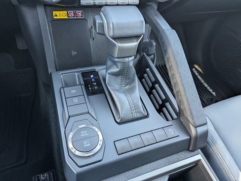 Used 2024 Toyota Tacoma SR5 w/ SR5 Upgrade Package image 26