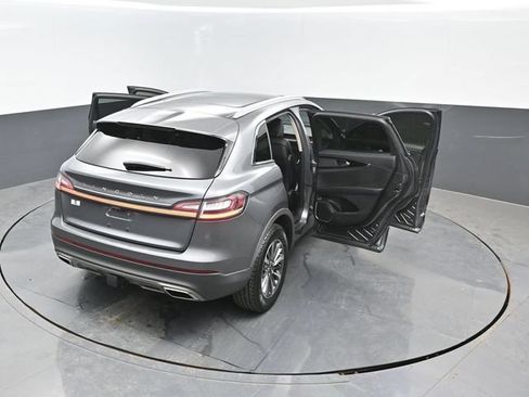 Used 2022 Lincoln Nautilus Reserve w/ Class II Trailer Tow Package AWD/4WD image 26