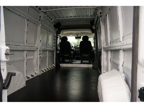 Used 2023 RAM ProMaster 2500 image 22