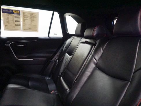 Used 2024 Toyota RAV4 SE image 21