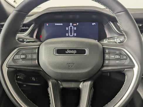 New 2025 Jeep Grand Cherokee L Altitude RWD image 20