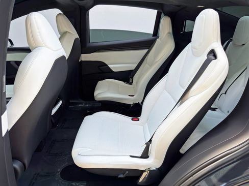 Used 2025 Tesla Model X Plaid AWD/4WD image 47