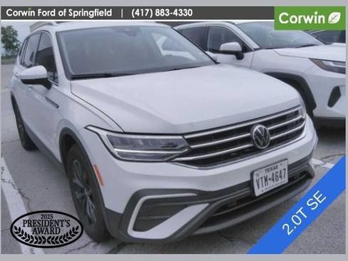 Used 2024 Volkswagen Tiguan SE AWD/4WD image 1