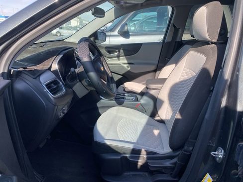 Used 2020 Chevrolet Equinox LS image 7