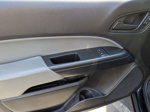 Used 2016 GMC Canyon SL RWD image 8