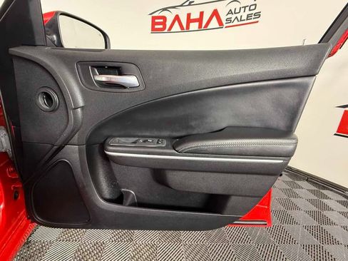 Used 2021 Dodge Charger SXT w/ Leather Interior Group RWD image 33