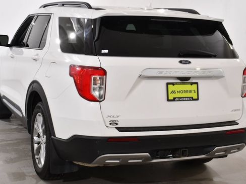 Used 2023 Ford Explorer XLT w/ Equipment Group 202A AWD/4WD image 14