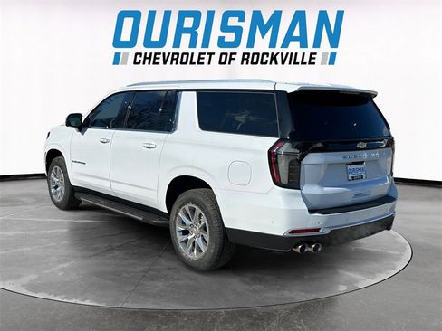 New 2026 Chevrolet Suburban Premier image 4