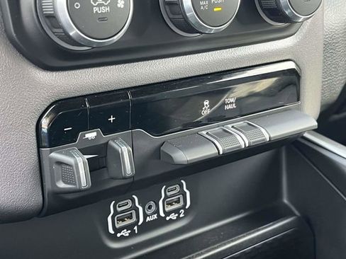 Used 2023 RAM 1500 Big Horn image 31