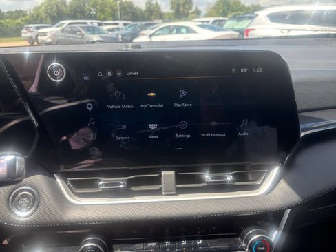 Used 2025 Chevrolet Equinox LT FWD image 19