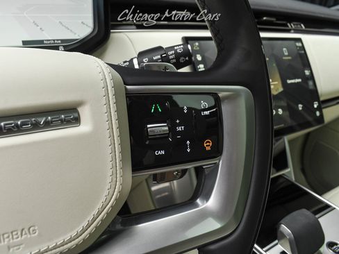Used 2025 Land Rover Range Rover Long Wheelbase SE AWD/4WD image 10