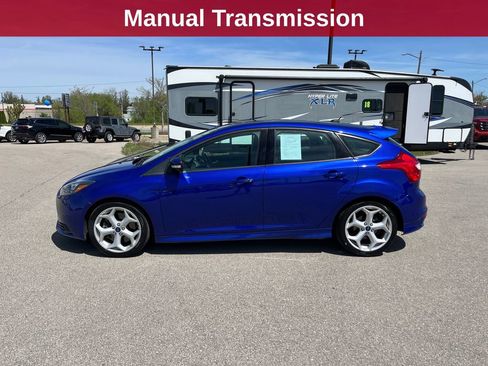 Used 2014 Ford Focus ST w/ Equipment Group 201A FWD image 2