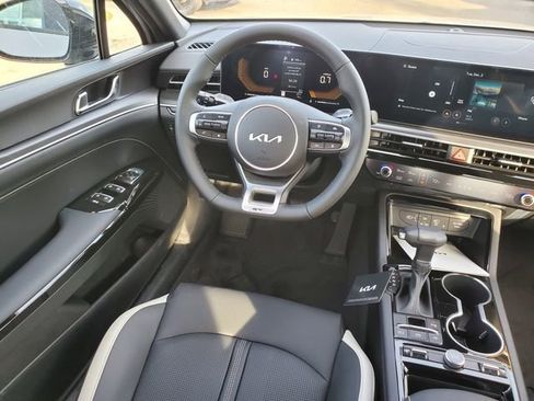 New 2026 Kia K5 GT-Line image 8