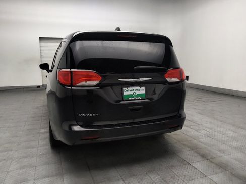 Used 2023 Chrysler Voyager LX w/ Fleet Security Group FWD image 6