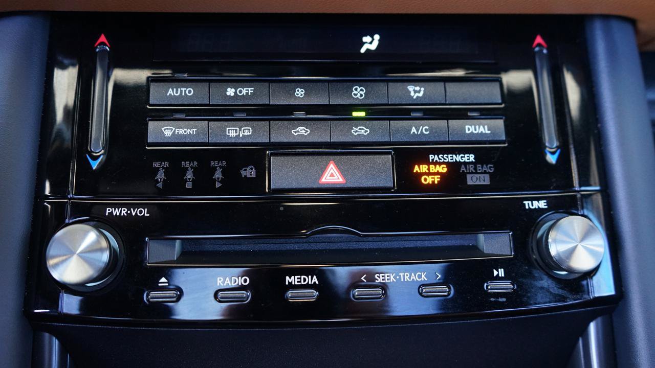 Used 2024 Lexus IS 350 F Sport RWD image 16