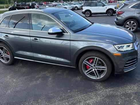 Used 2019 Audi SQ5 Premium Plus w/ Premium Plus Package AWD/4WD image 3