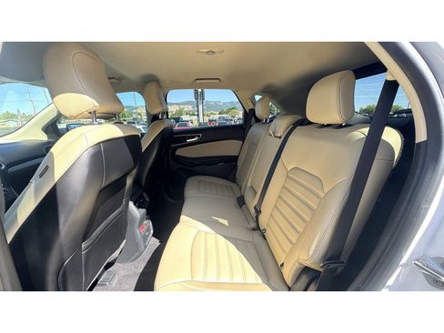 Used 2021 Ford Edge SEL image 16