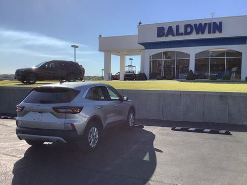 Used 2023 Ford Escape Active image 7