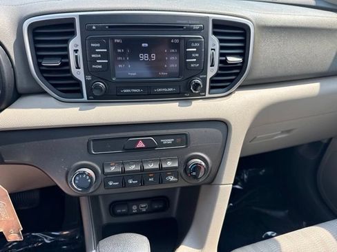 Used 2017 Kia Sportage LX FWD image 15