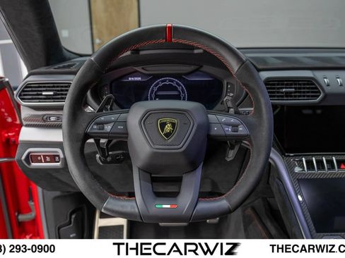 Used 2023 Lamborghini Urus Performante AWD/4WD image 70