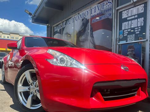 Used 2012 Nissan 370Z Coupe RWD image 1