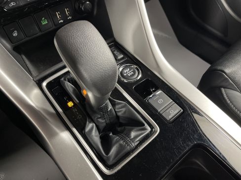 Used 2024 Mitsubishi Eclipse Cross SEL image 24