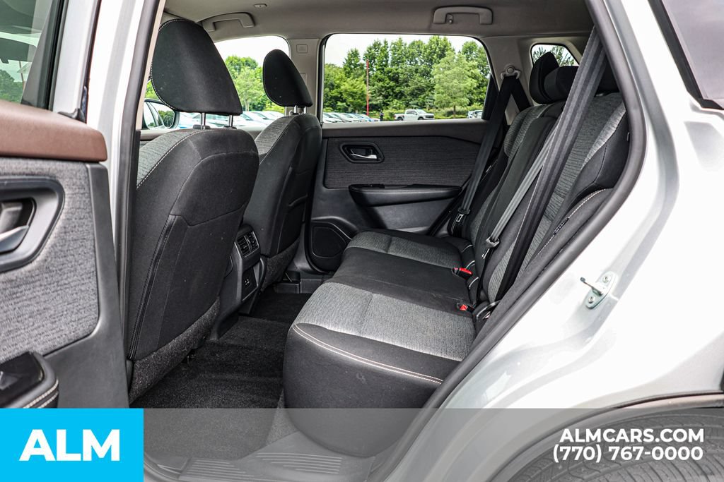 Used 2023 Nissan Rogue SV AWD/4WD image 18