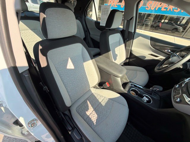 Used 2023 Chevrolet Equinox LS FWD image 24