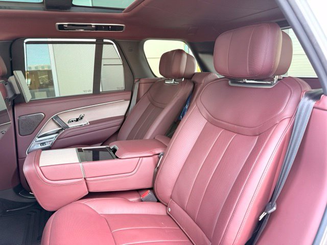 Certified 2024 Land Rover Range Rover Autobiography AWD/4WD image 32