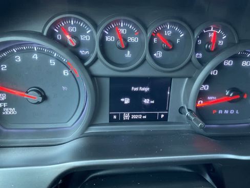 Used 2022 Chevrolet Silverado 1500 Custom image 15