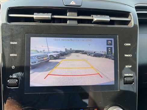 Certified 2023 Hyundai Tucson SEL AWD/4WD image 18
