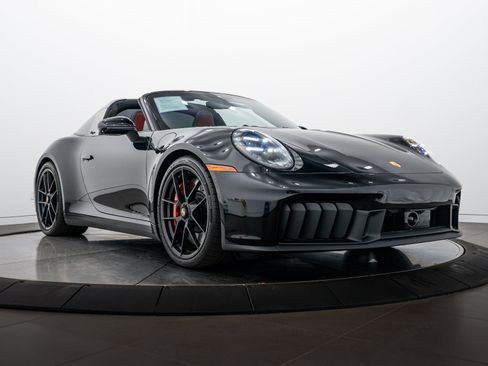 Certified 2025 Porsche 911 Targa 4 GTS AWD/4WD image 9