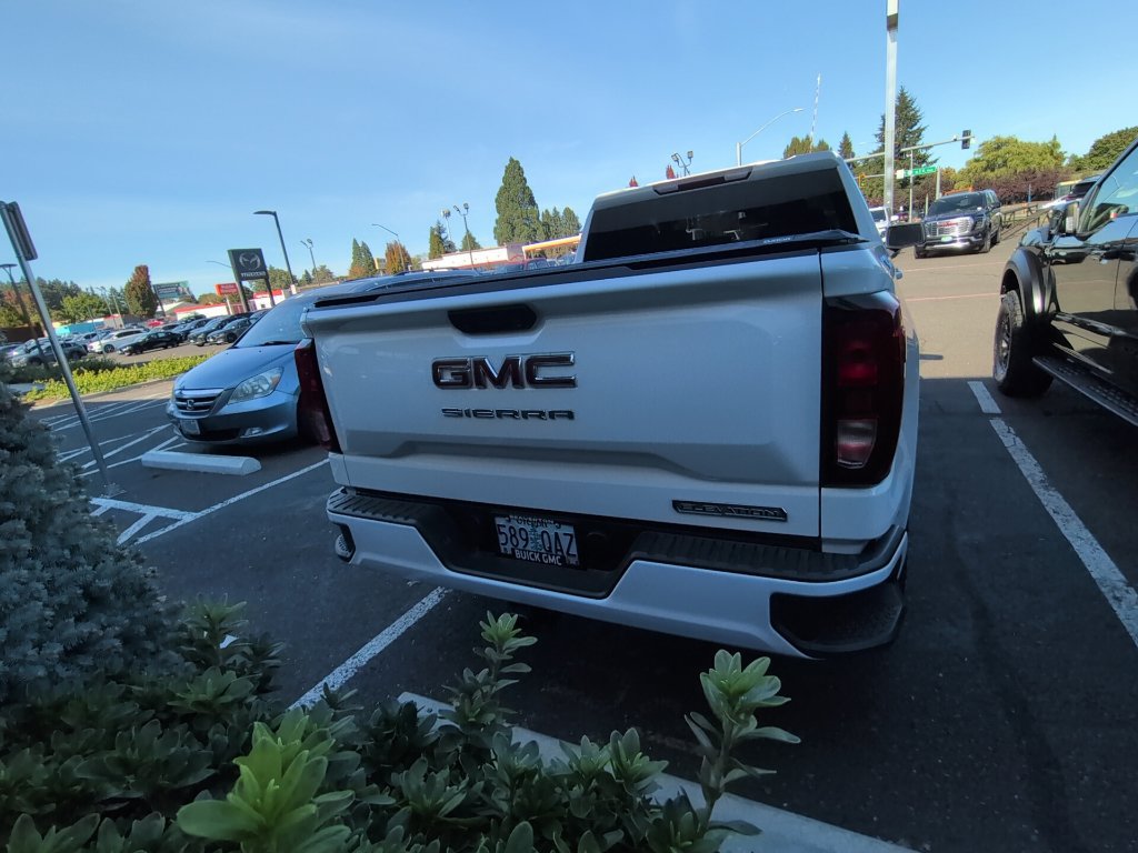 Used 2025 GMC Sierra 1500 Elevation AWD/4WD image 4