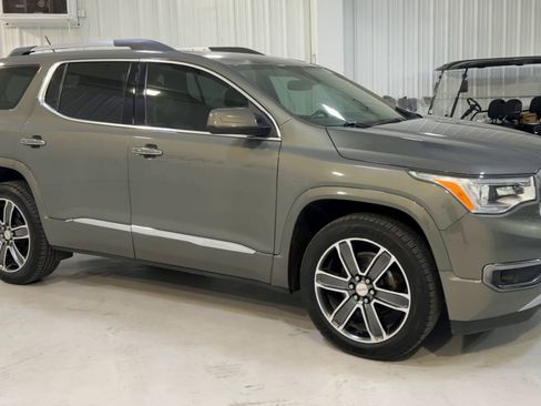 Used 2018 GMC Acadia Denali w/ Technology Package image 3