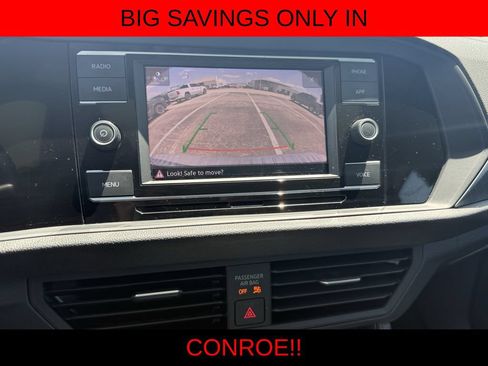Used 2024 Volkswagen Jetta SE FWD image 21
