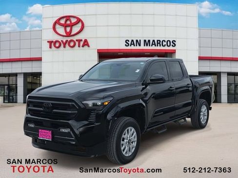 Used 2025 Toyota Tacoma SR5 image 1
