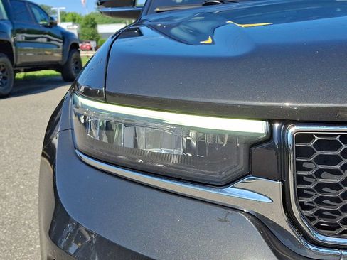 Certified 2022 Jeep Grand Cherokee L Overland w/ Luxury Tech Group IV AWD/4WD image 9