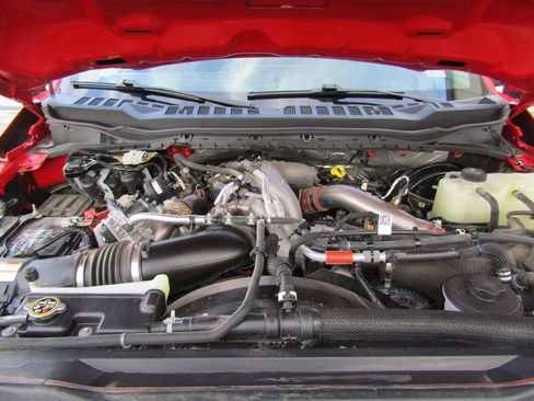 Used 2025 Ford F250 Lariat w/ Chrome Package image 32