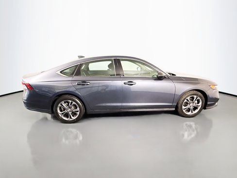 Used 2023 Honda Accord EX image 11