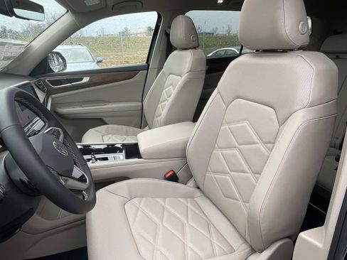 New 2026 Volkswagen Atlas SE FWD image 20