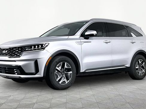 Certified 2023 Kia Sorento EX FWD image 1
