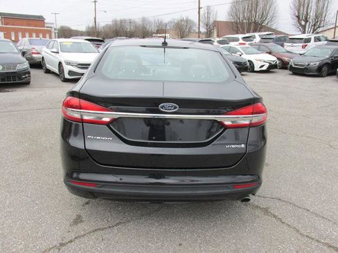 Used 2018 Ford Fusion S image 5