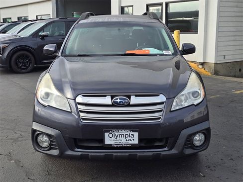 Used 2013 Subaru Outback 2.5i Premium w/ All-Weather Pkg image 2