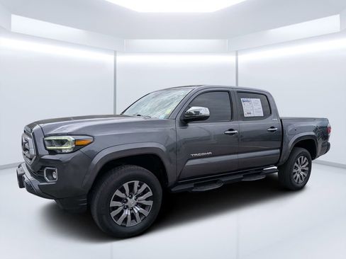 Used 2022 Toyota Tacoma Limited AWD/4WD image 6