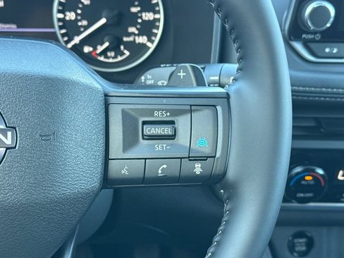 Used 2026 Nissan Rogue SV FWD image 31