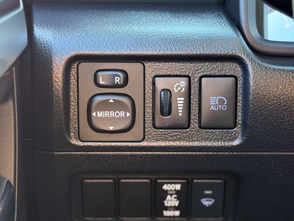 Used 2024 Toyota 4Runner SR5 Premium w/ Moonroof Package AWD/4WD image 27