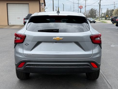 Used 2026 Chevrolet Trax LS w/ Driver Confidence Package FWD image 7