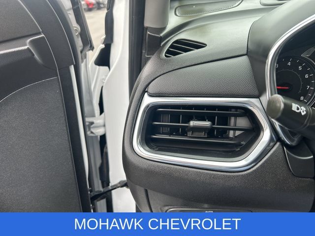 Used 2023 Chevrolet Equinox LT AWD/4WD image 10