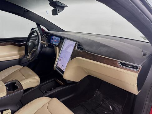 Used 2016 Tesla Model X P90D image 24